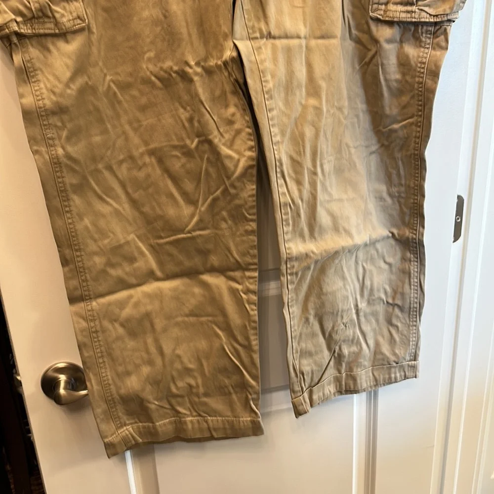 Roundtree and Yorke cargo pants - Picture 2 of 5
